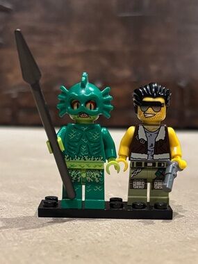 Lego Monster Fighters: 9461 The Swamp Creature and Frank Rock Minifigures